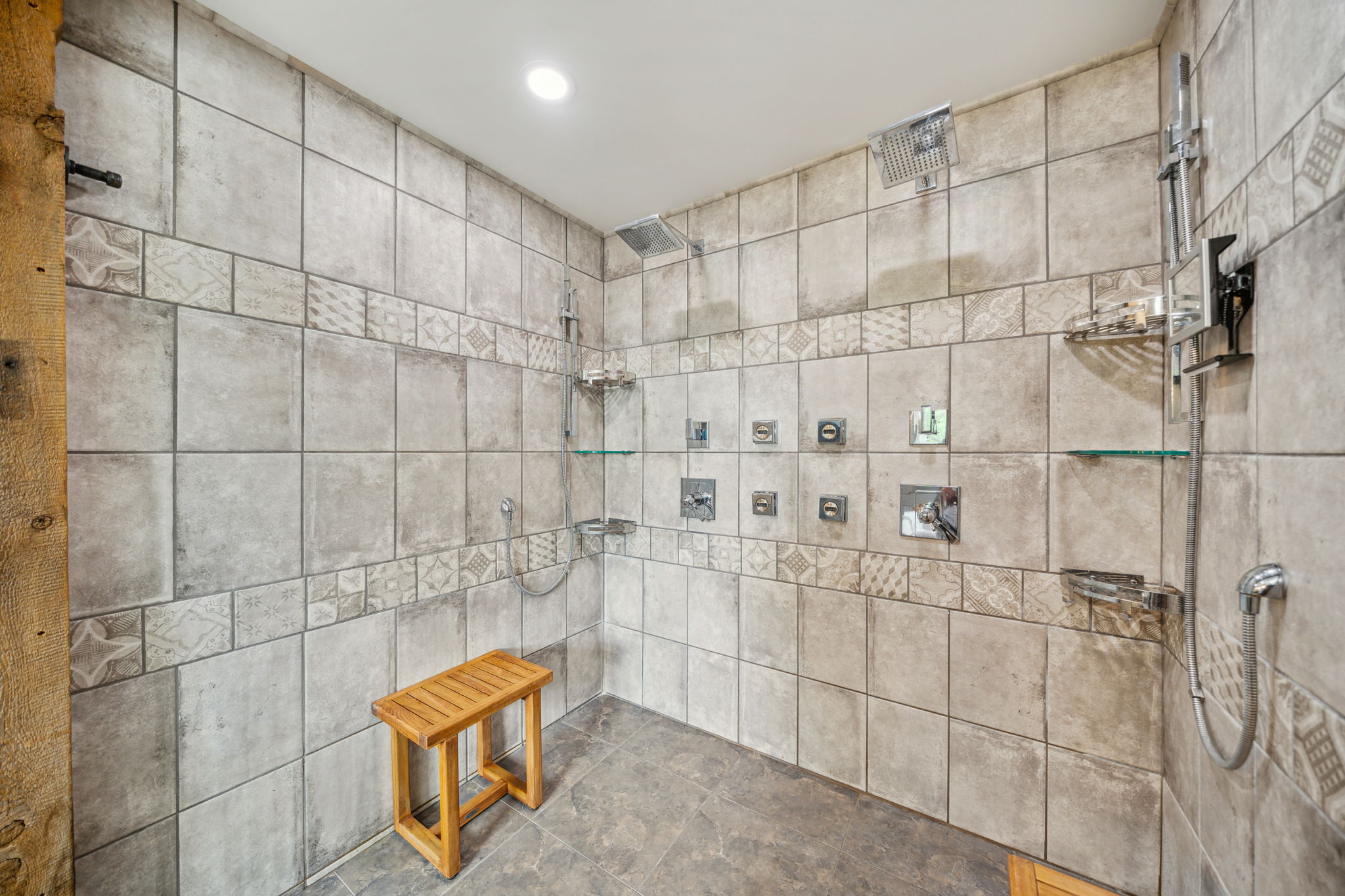 32_Interior