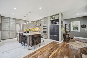 14_Interior