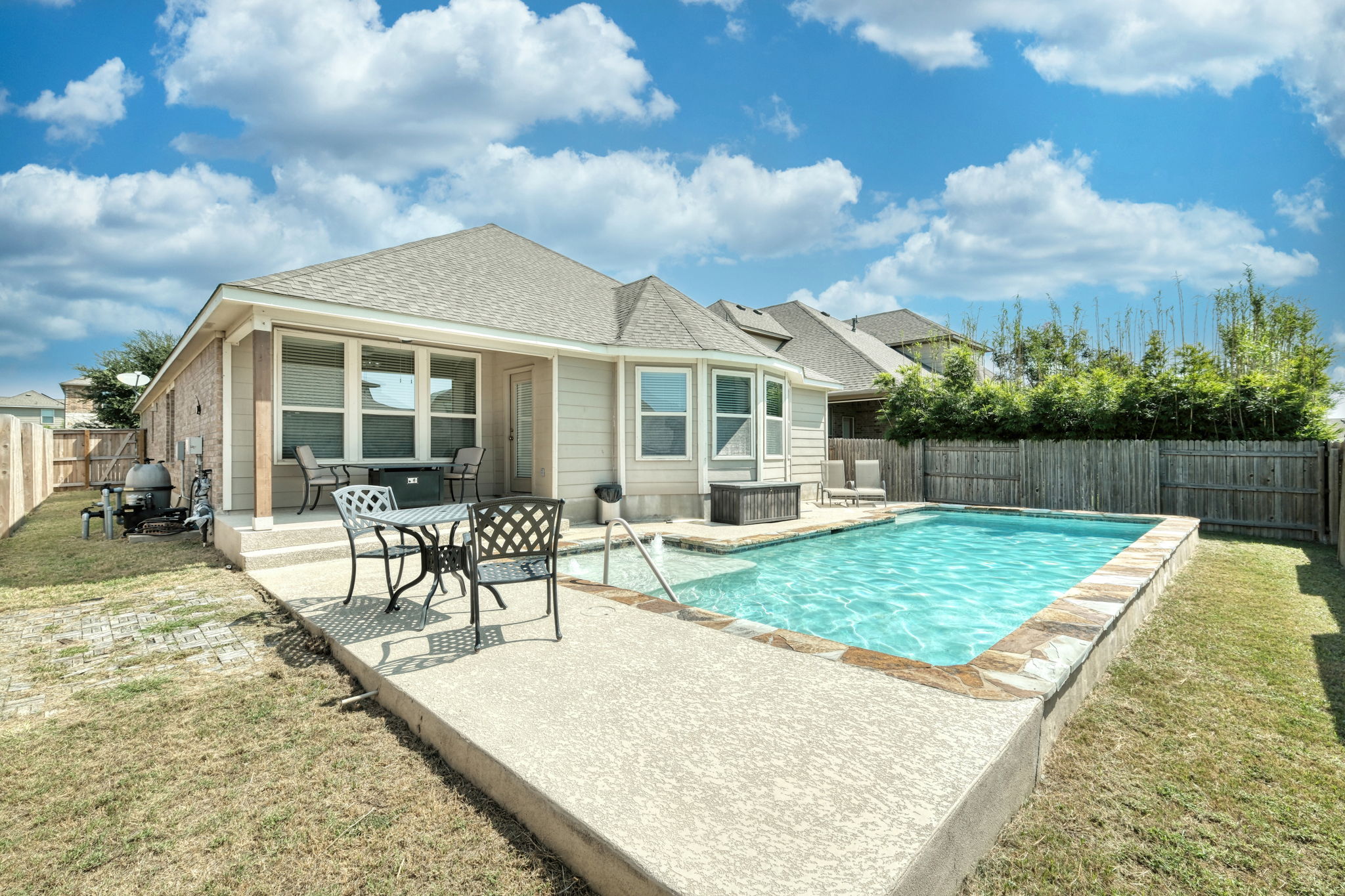 Back of House/Pool