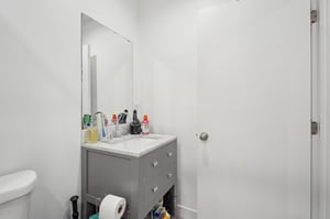 W 66th St-0105-017.jpg