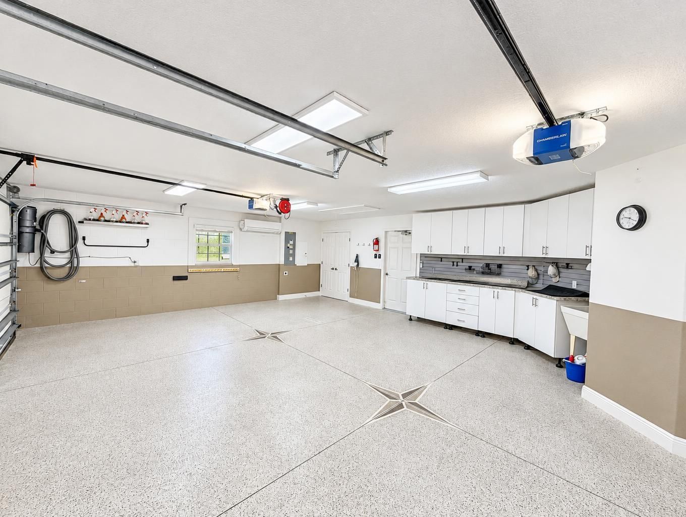 Garage 1