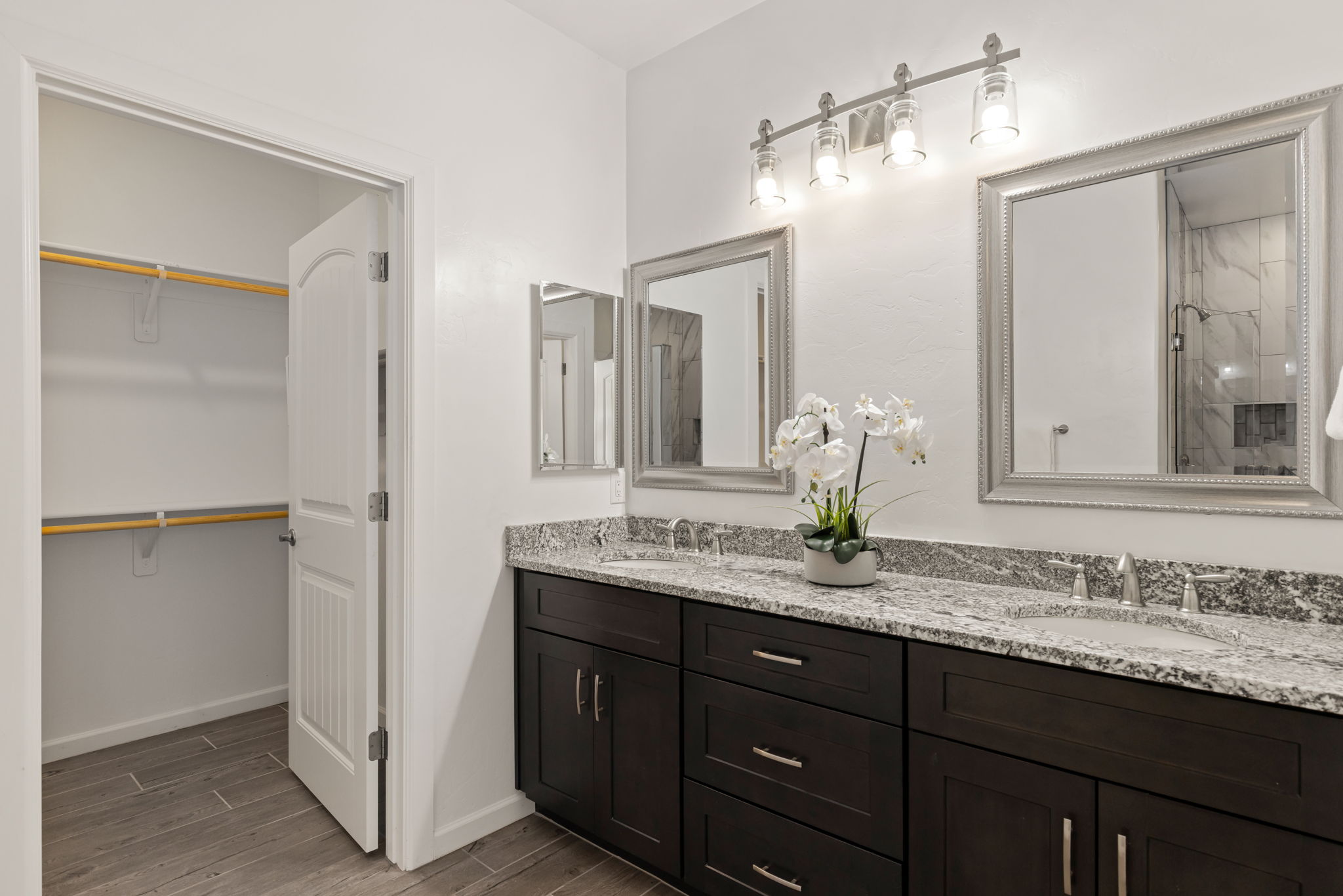 En-suite Primary Bathroom