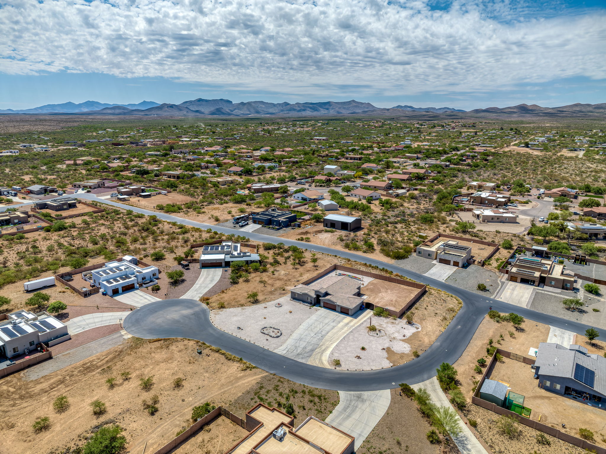 Aerial Cul-de-sac/ Corner Lot