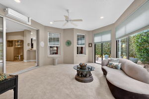 Climate Controlled, Glass-Enclosed Florida Room