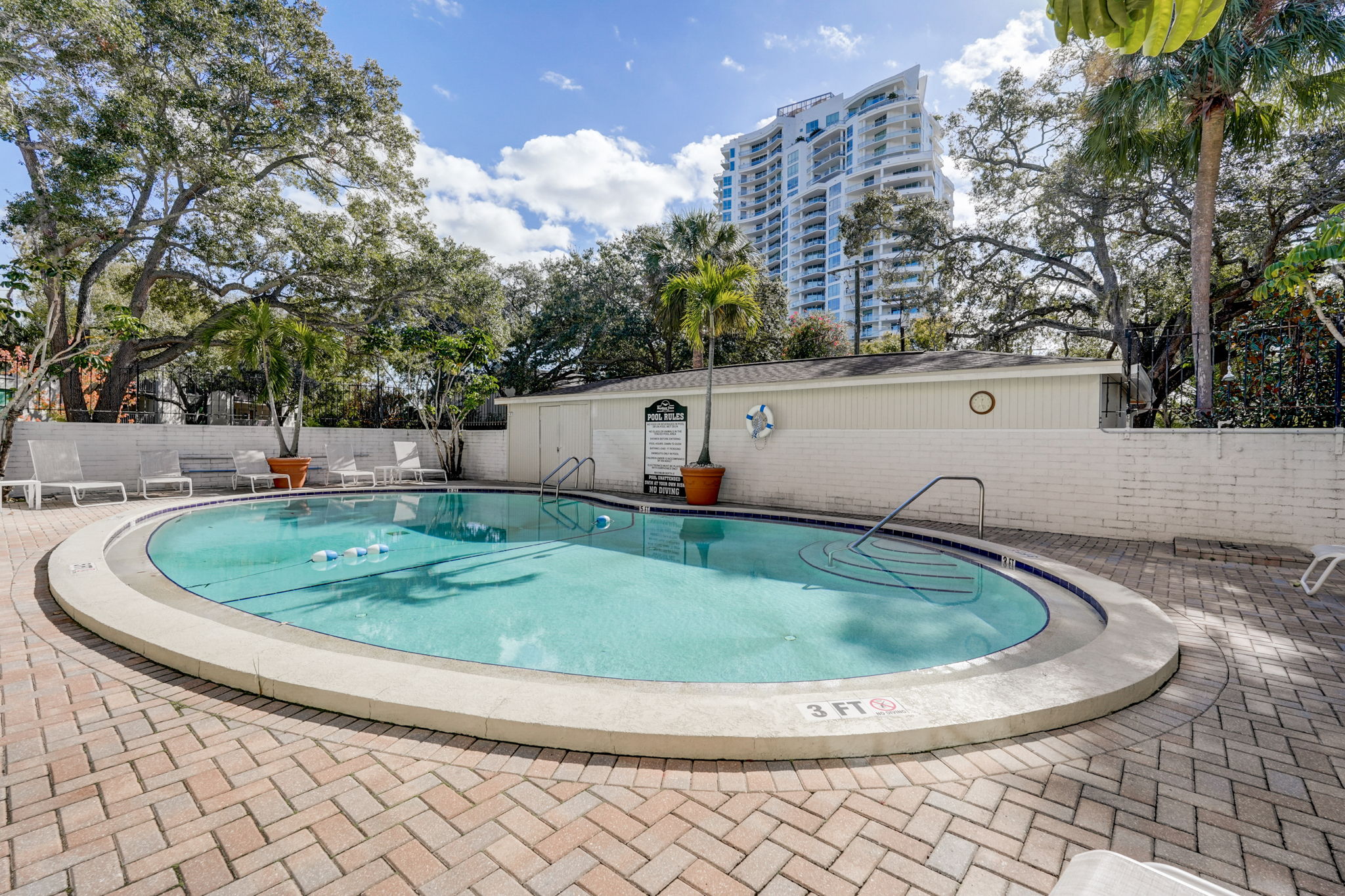 Bayshore Blvd B11-025