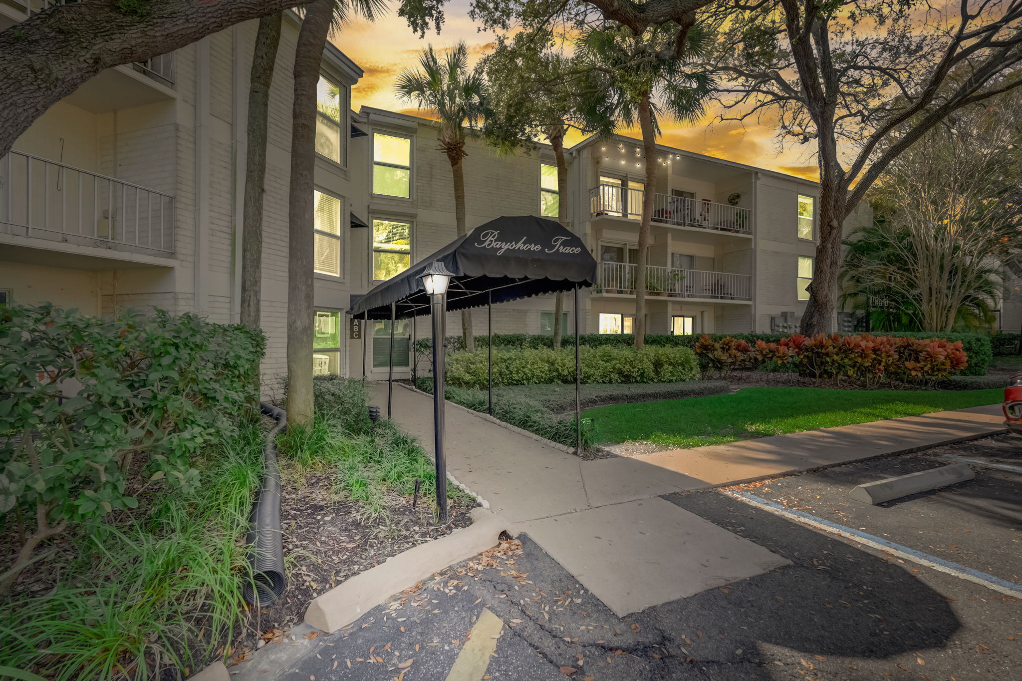 Bayshore Blvd B11 - VT-003