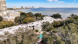 Bayshore Blvd B11-040