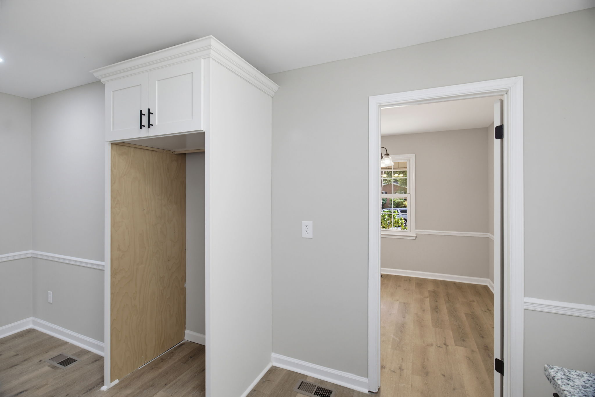 3325 Colony Dr-13