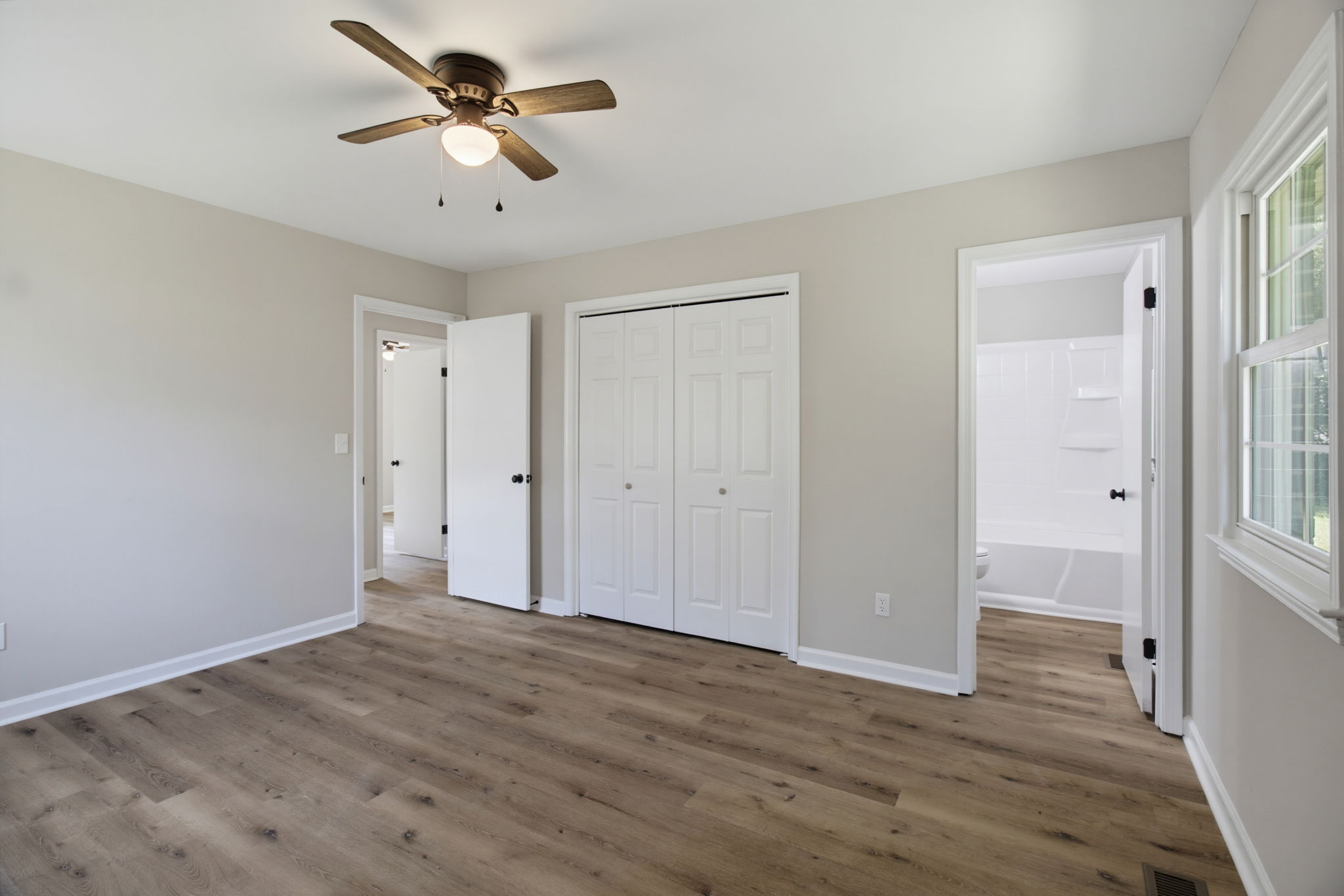 3325 Colony Dr-20
