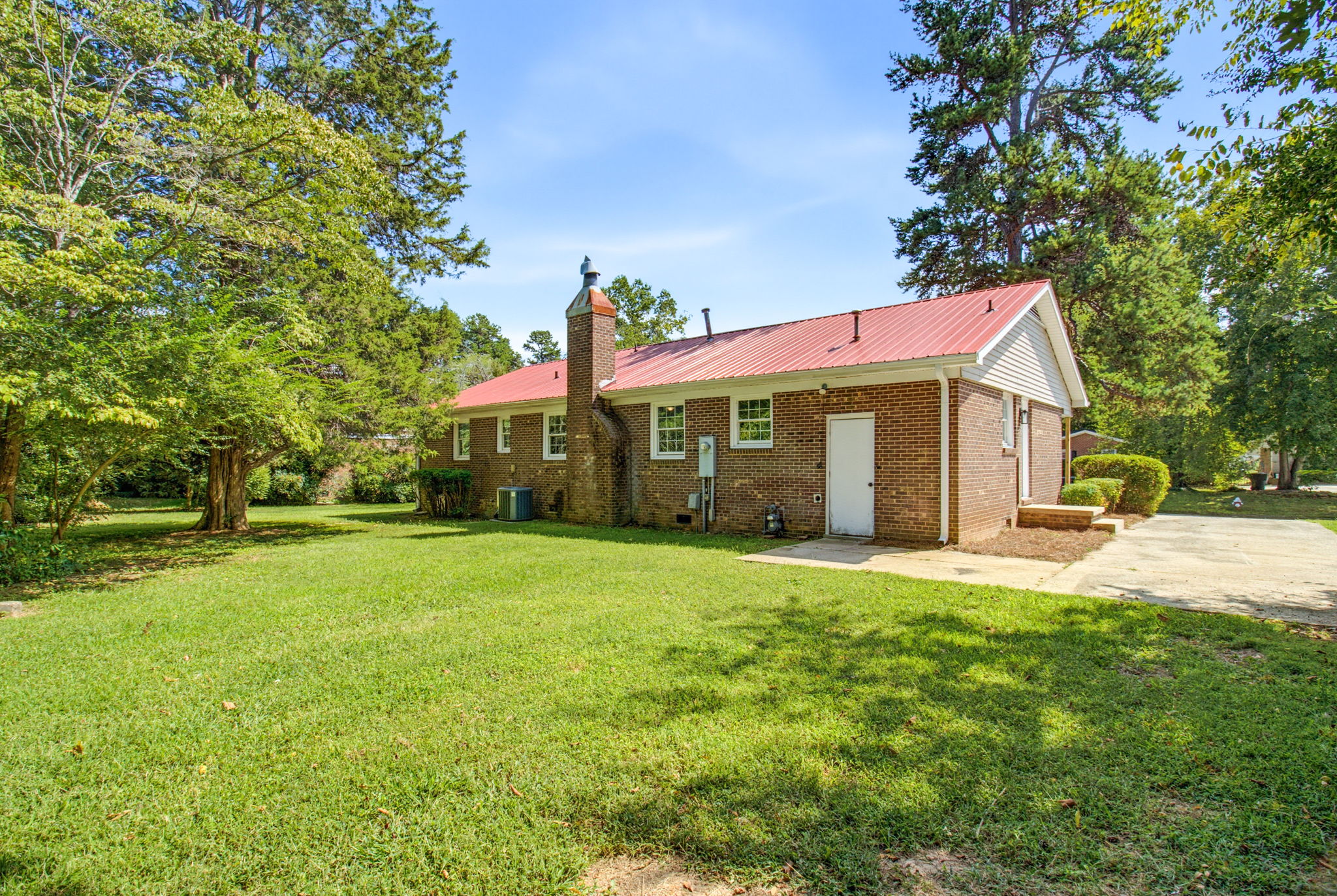 3325 Colony Dr-28