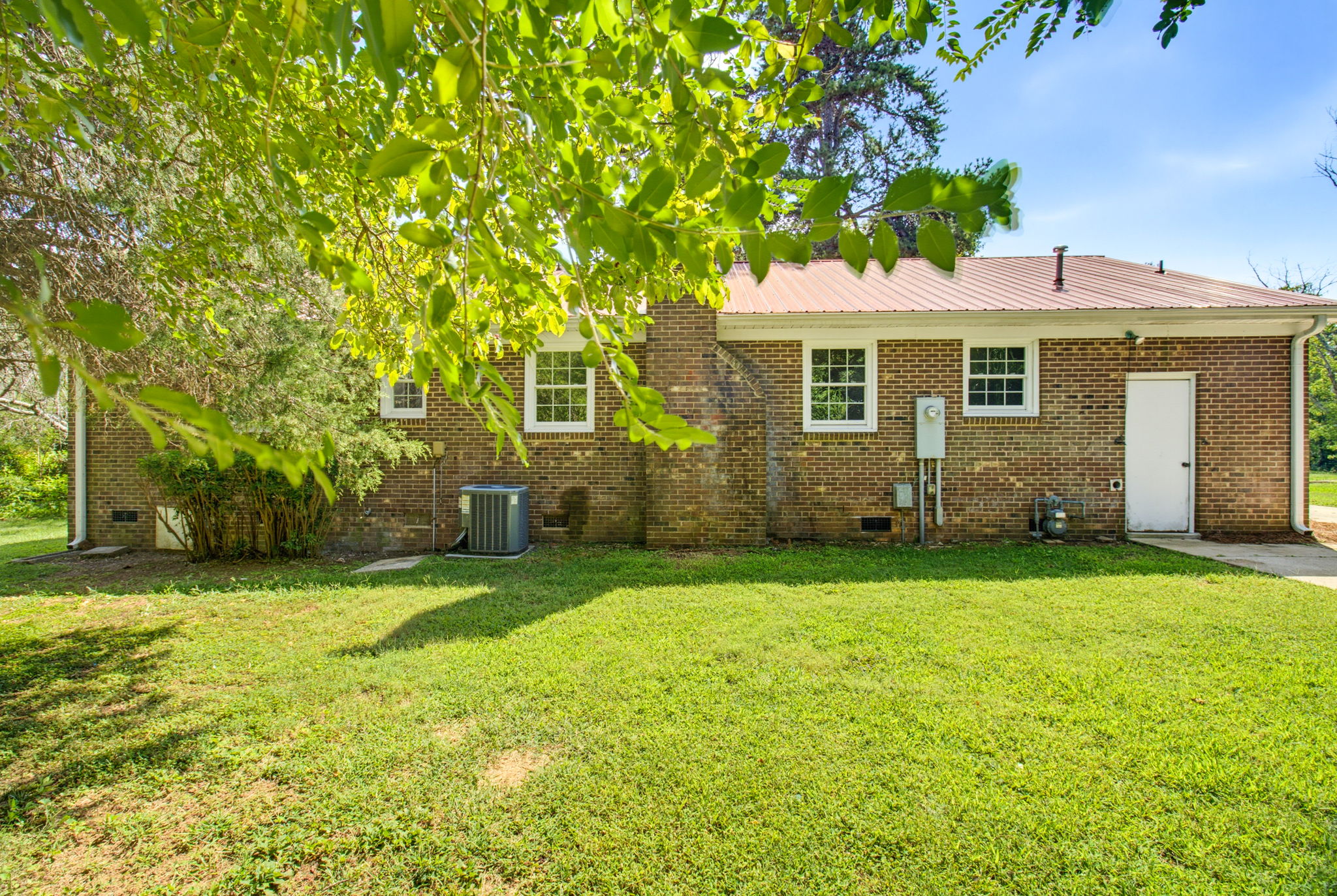 3325 Colony Dr-29