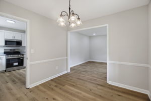 3325 Colony Dr-10