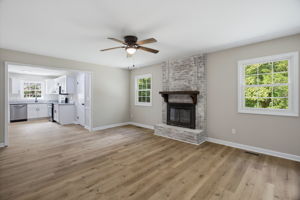 3325 Colony Dr-17