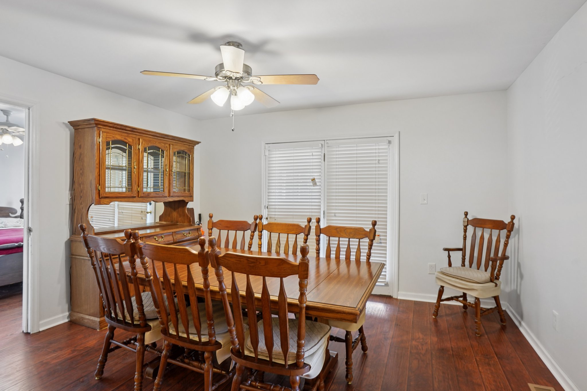 Fairview Dr-S3007-011.jpg