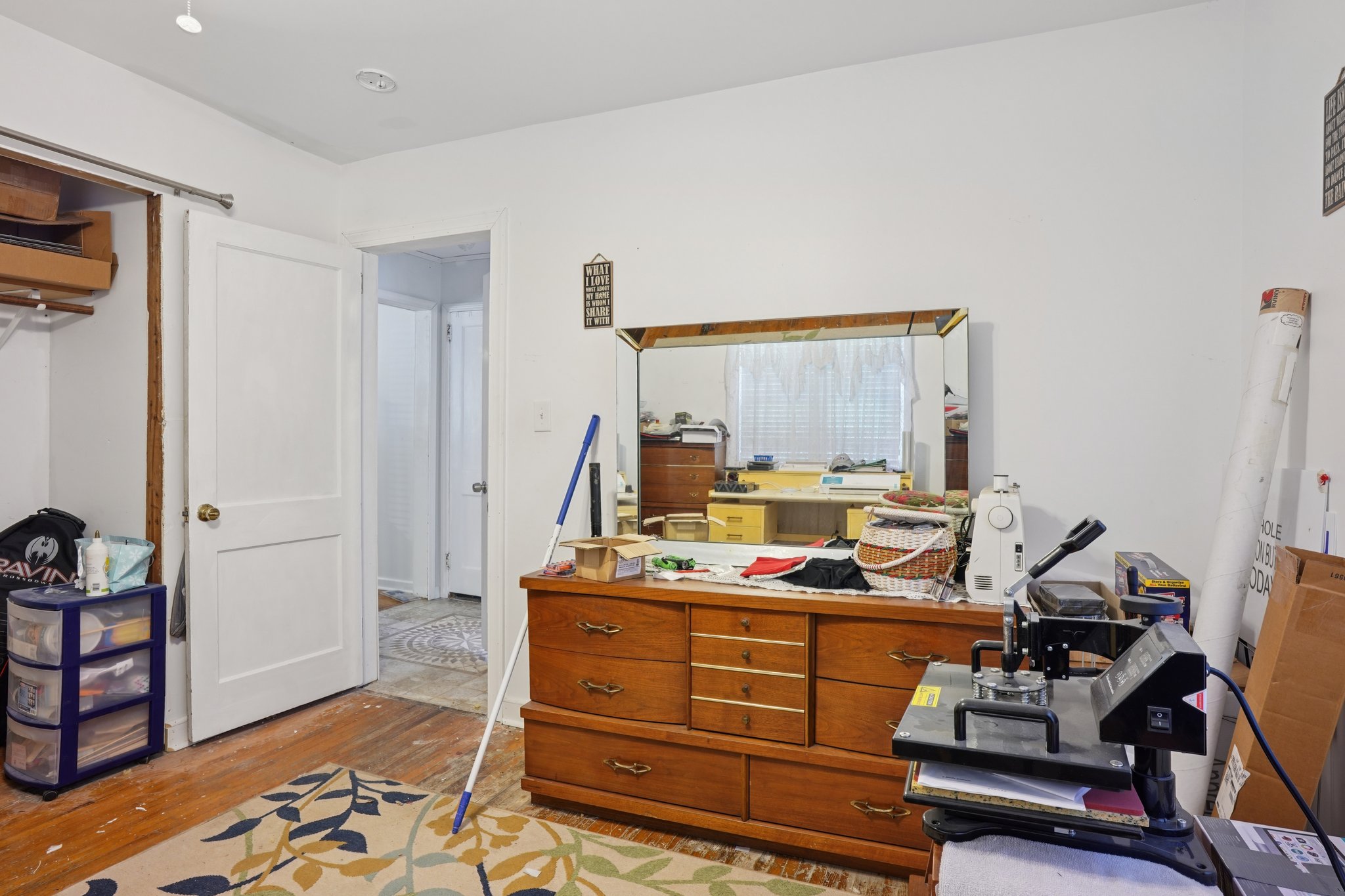 Fairview Dr-S3007-018.jpg