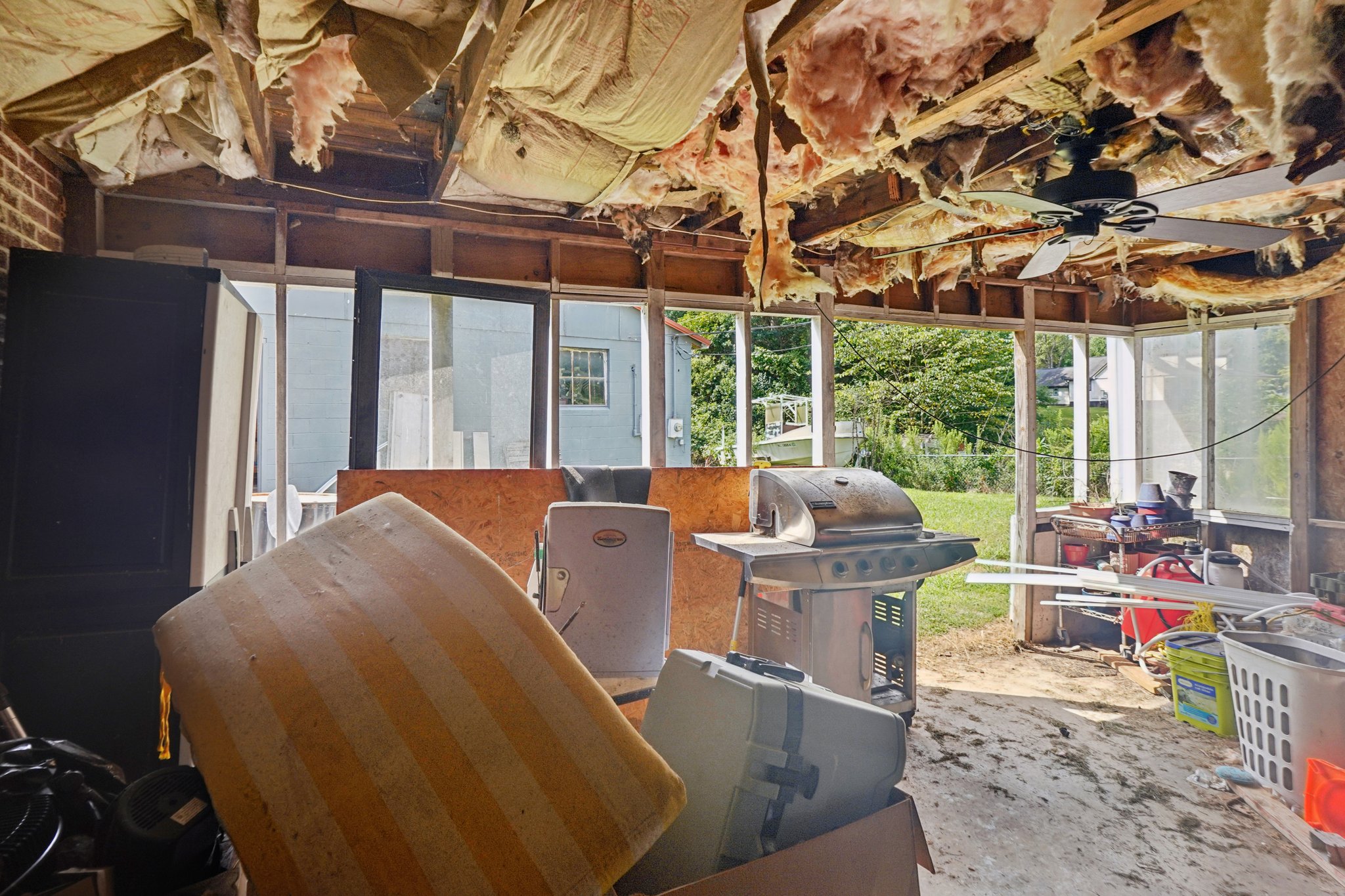 Fairview Dr-S3007-044.jpg