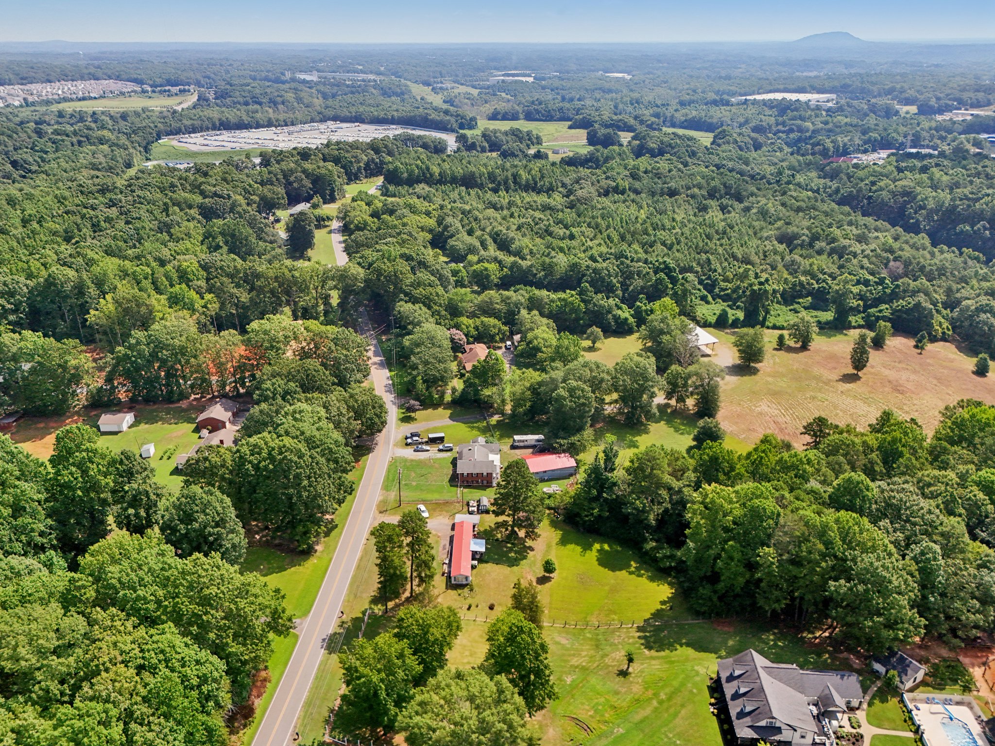 Fairview Dr-S3007-053.jpg