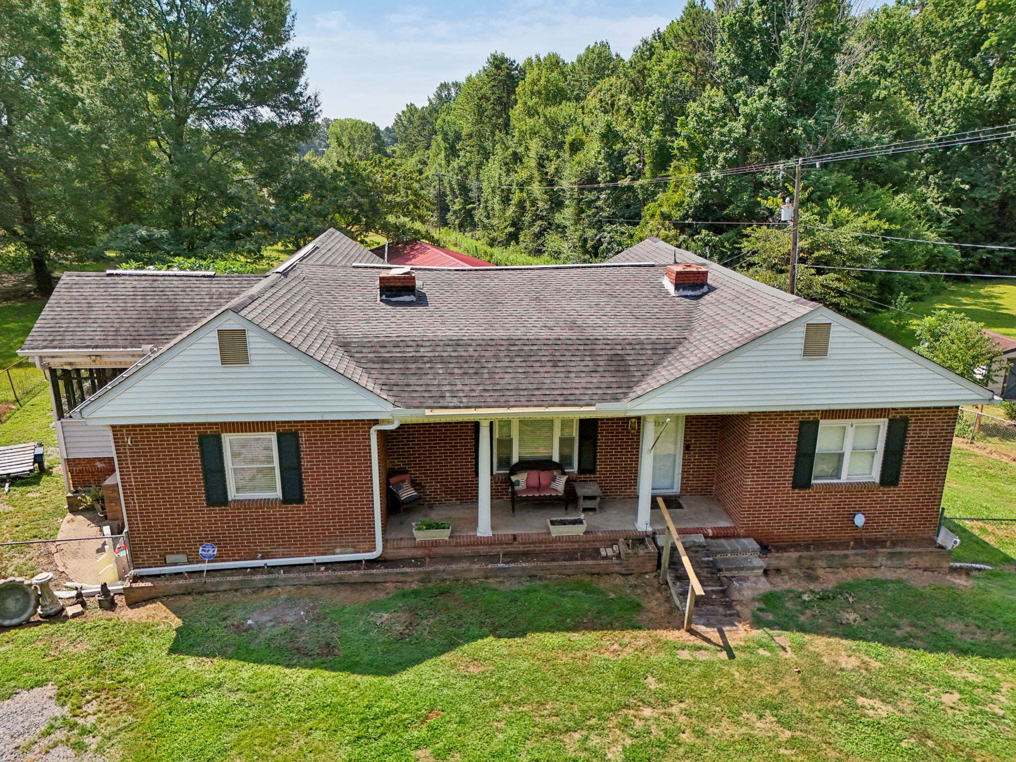 Fairview Dr-S3007-056.jpg