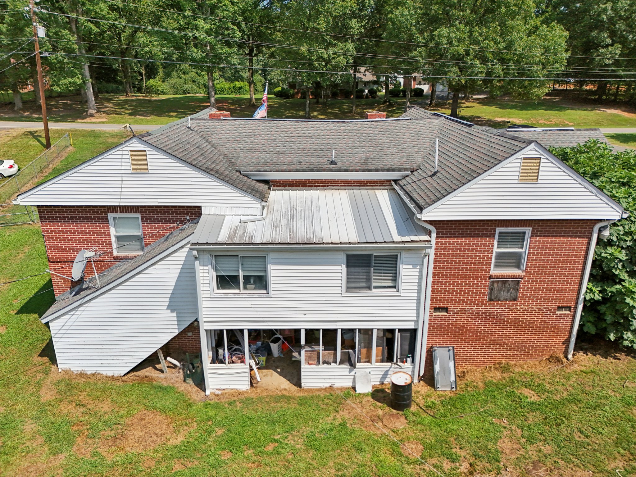 Fairview Dr-S3007-063.jpg