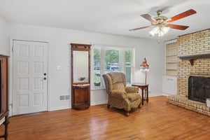 Fairview Dr-S3007-005.jpg