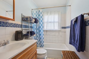 Fairview Dr-S3007-019.jpg