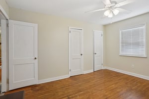 Fairview Dr-S3007-022.jpg