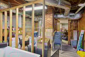 Fairview Dr-S3007-039.jpg