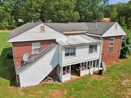 Fairview Dr-S3007-061.jpg