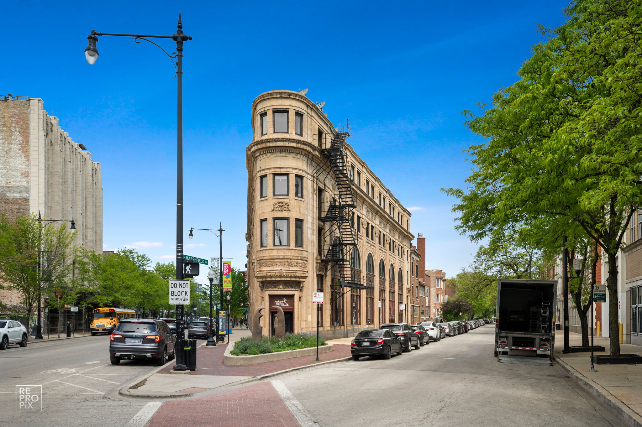 3325 N Lincoln Ave, Chicago, IL 60657_001