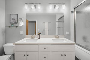 3325 N Lincoln Ave, Chicago, IL 60657_026