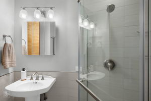 3325 N Lincoln Ave, Chicago, IL 60657_032