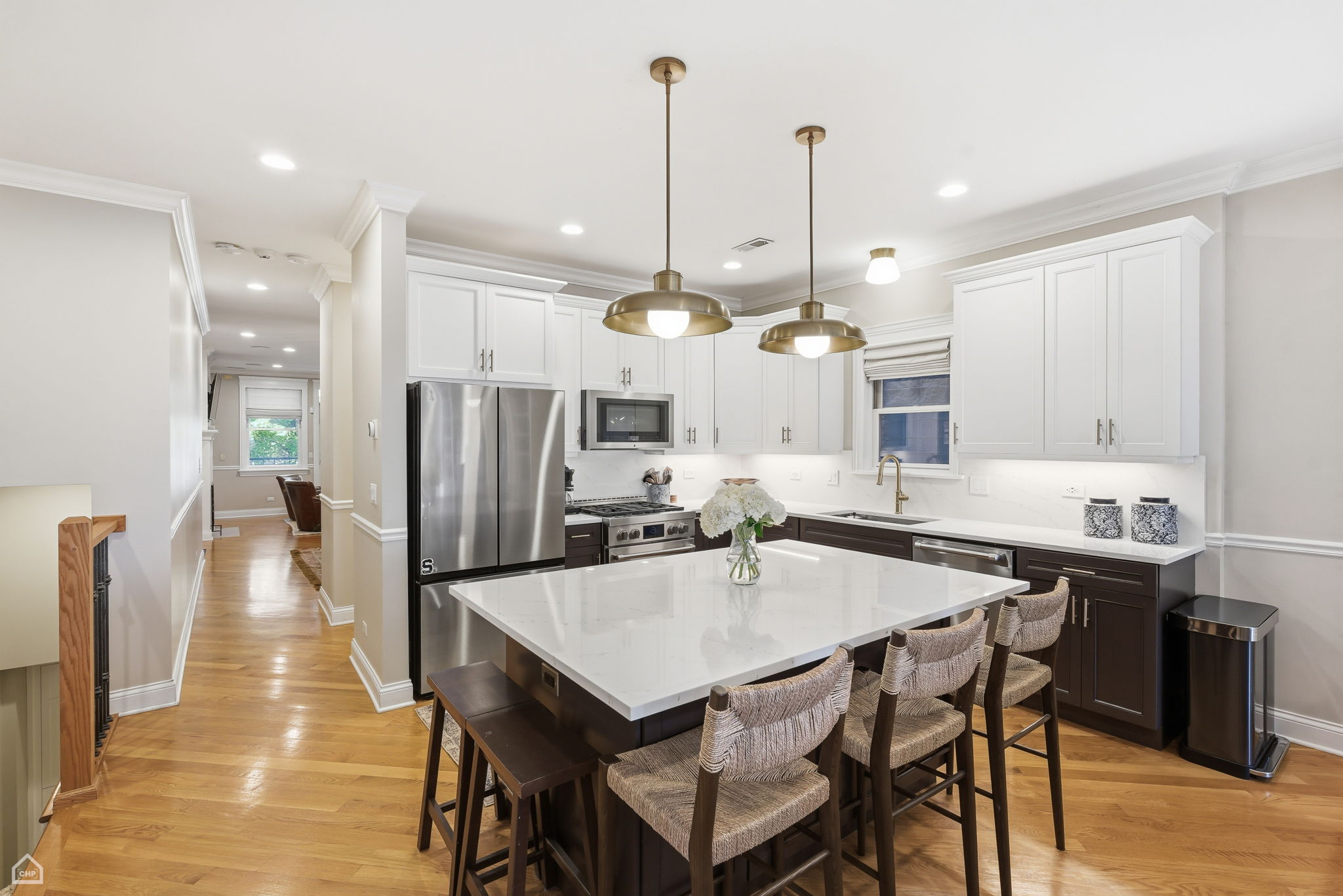 3325 N Seminary Ave 1N - Matt Liss_CHP2025_011