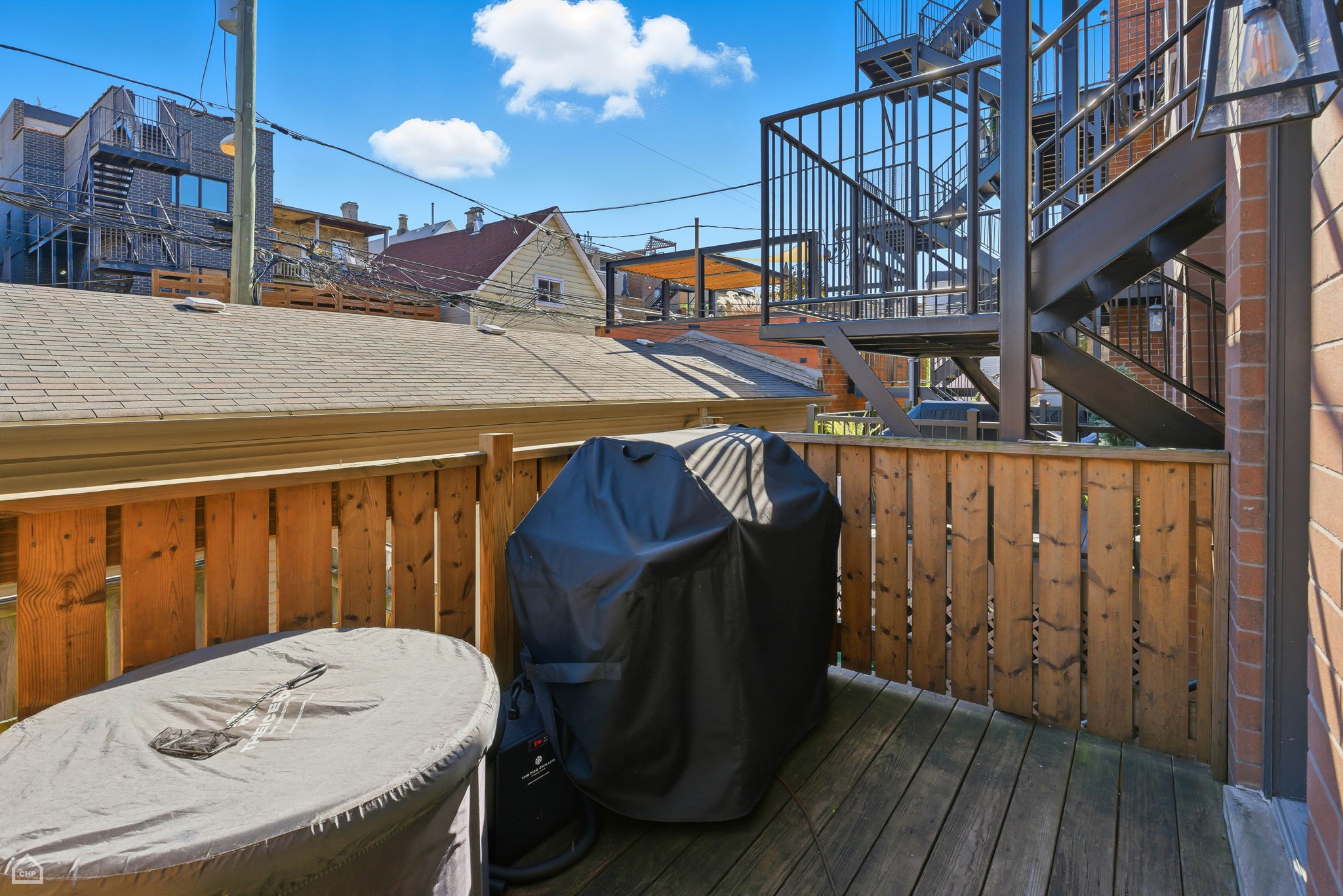 3325 N Seminary Ave 1N - Matt Liss_CHP2025_040