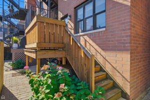 3325 N Seminary Ave 1N - Matt Liss_CHP2025_003