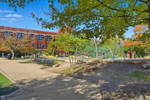 3325 N Seminary Ave 1N - Matt Liss_CHP2025_004