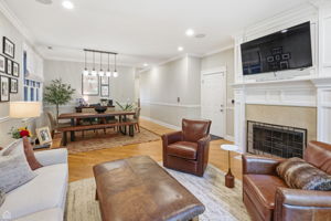 3325 N Seminary Ave 1N - Matt Liss_CHP2025_024