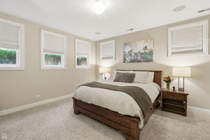 3325 N Seminary Ave 1N - Matt Liss_CHP2025_031