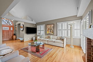 Beautiful hardwood floors in Living Room & Entrance