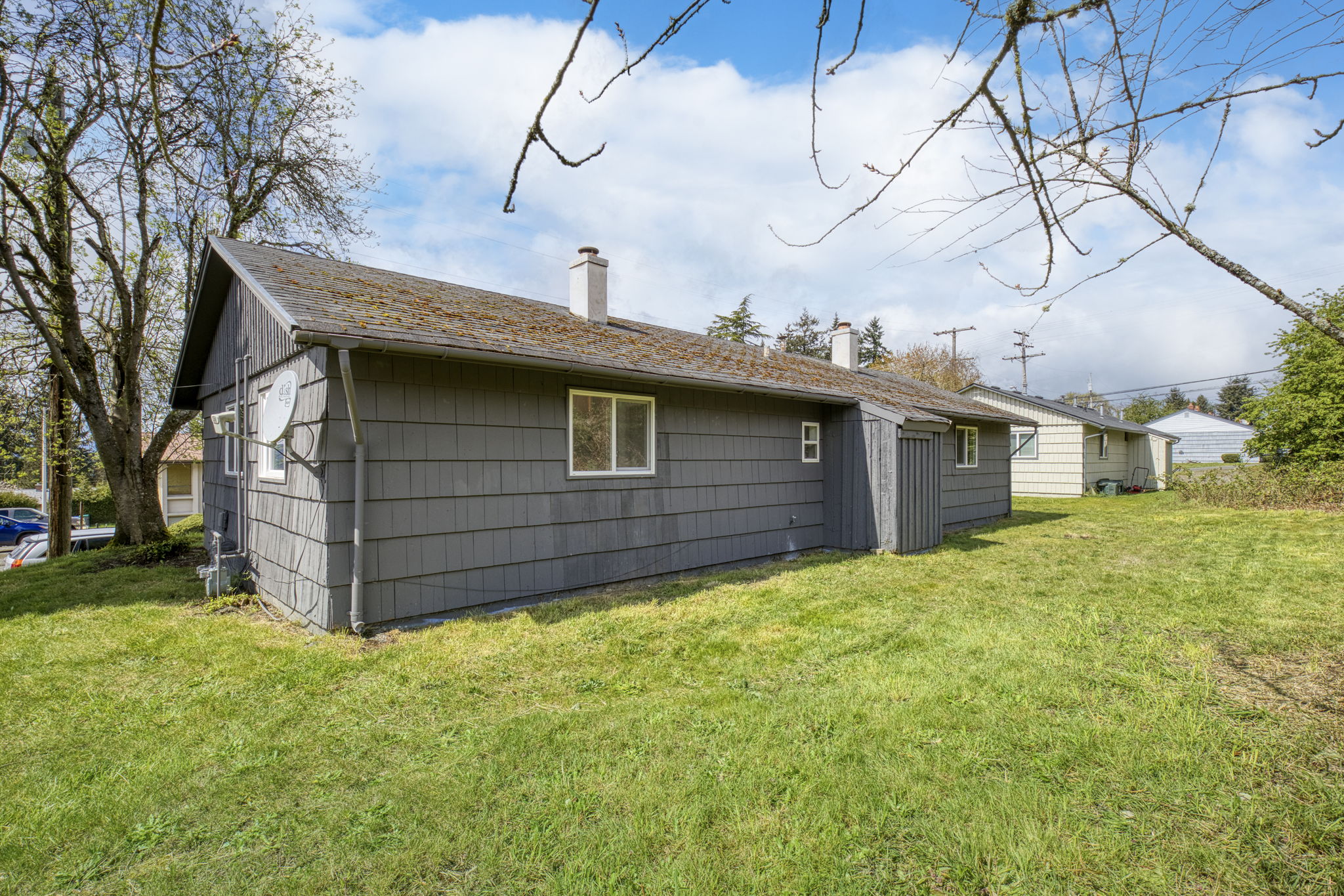 Newer exterior paint & windows!