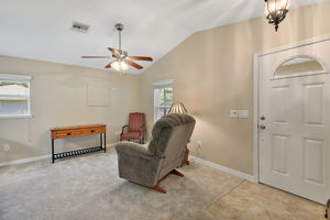 Foyer/Living Room