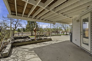  Photo 37
