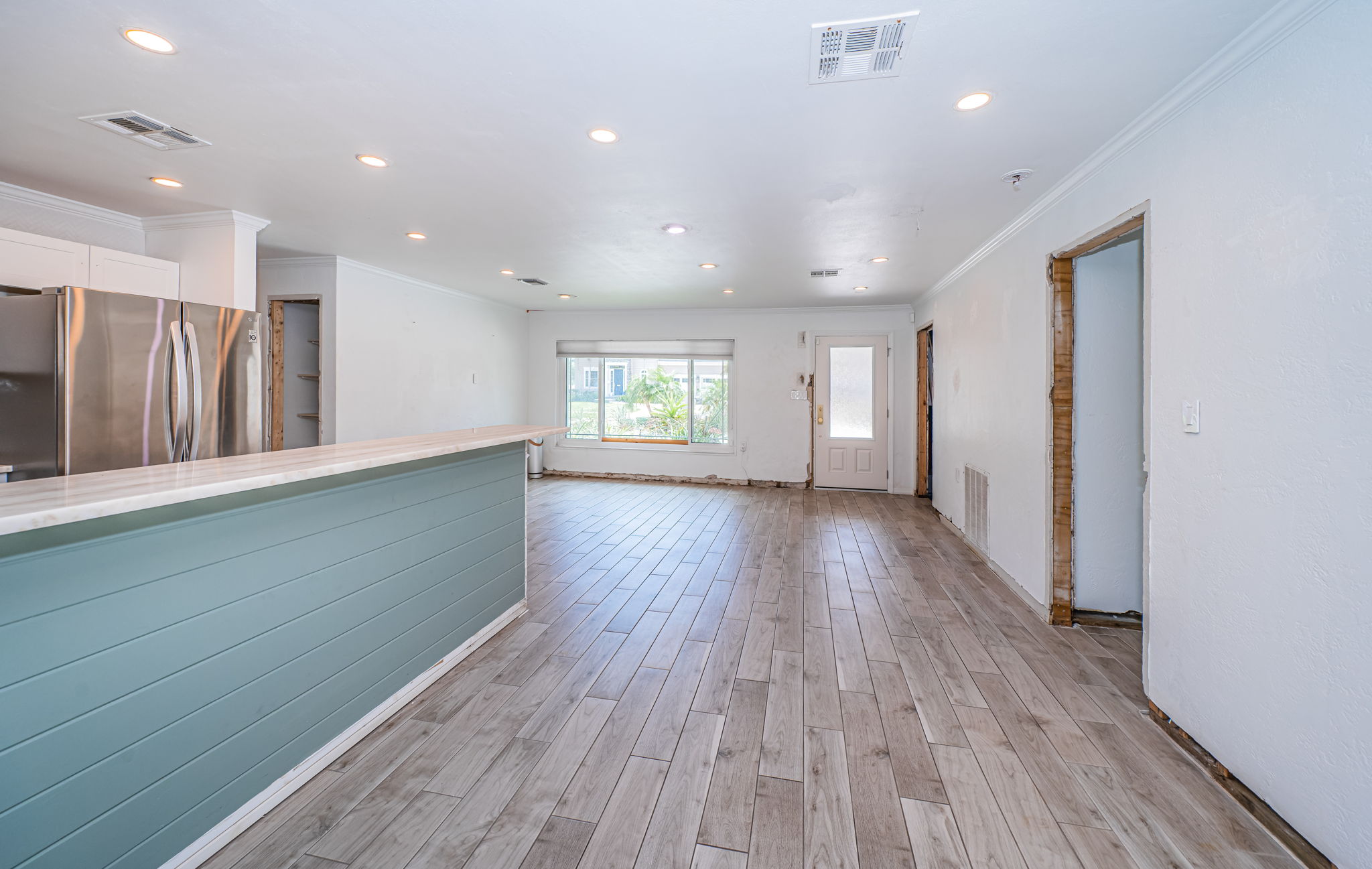 Dining Area2