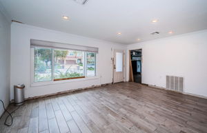 Living Room1-3