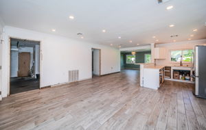 Living Room2-3