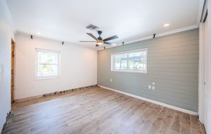 Master Bedroom1a-3
