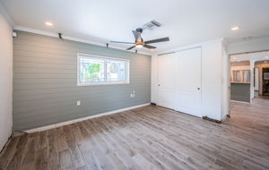 Master Bedroom1d-3