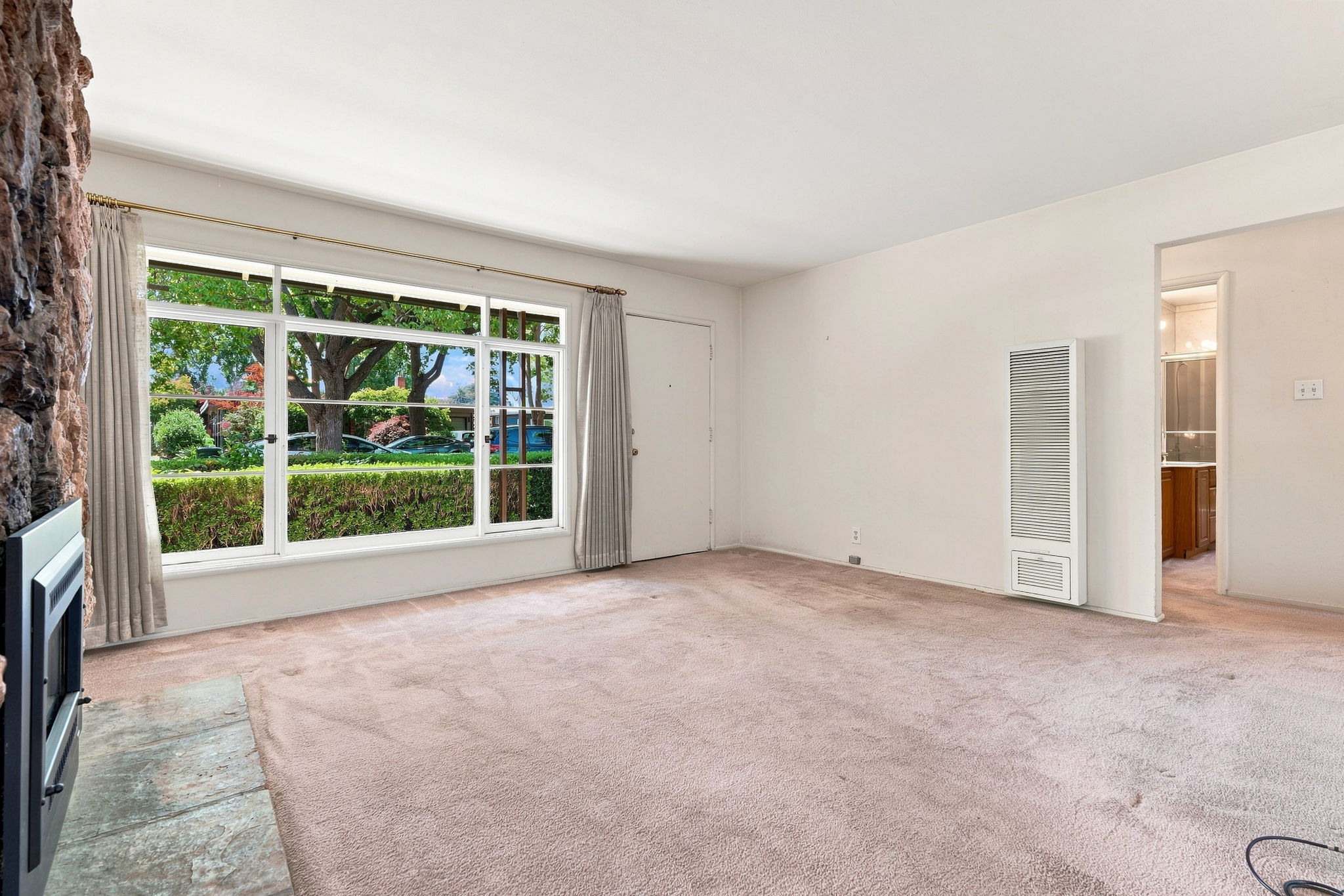 011_F8_333 G St Redwood City