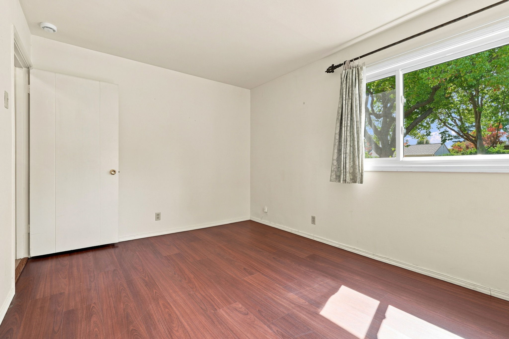 023_F8_333 G St Redwood City