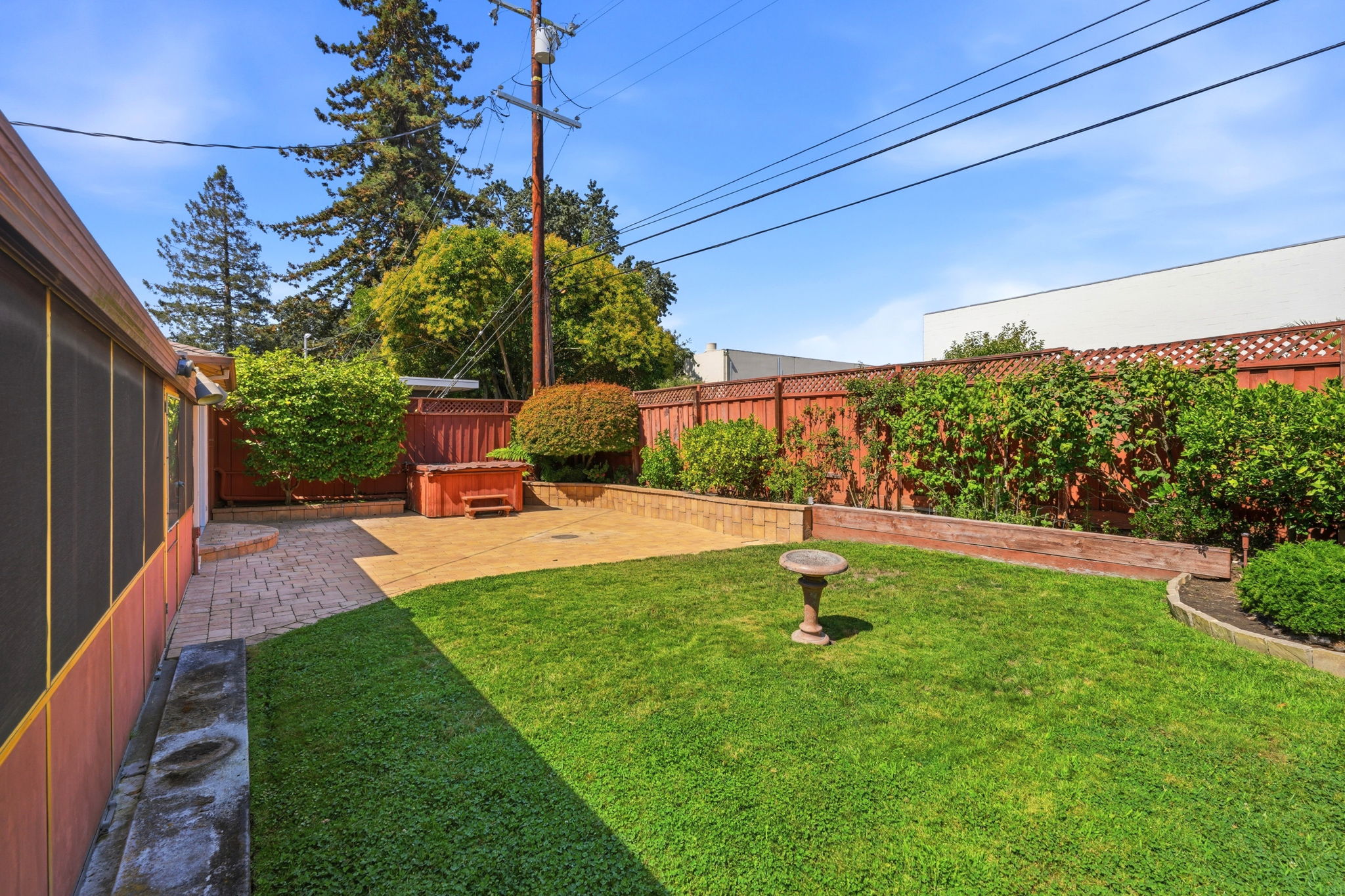 034_F8_333 G St Redwood City