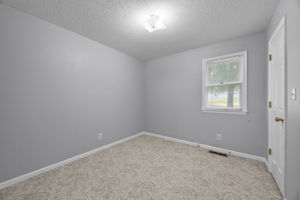  Photo 35